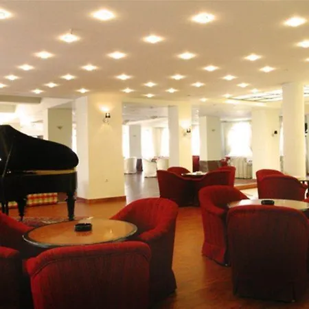 Aphrodite Beach Club Гуве